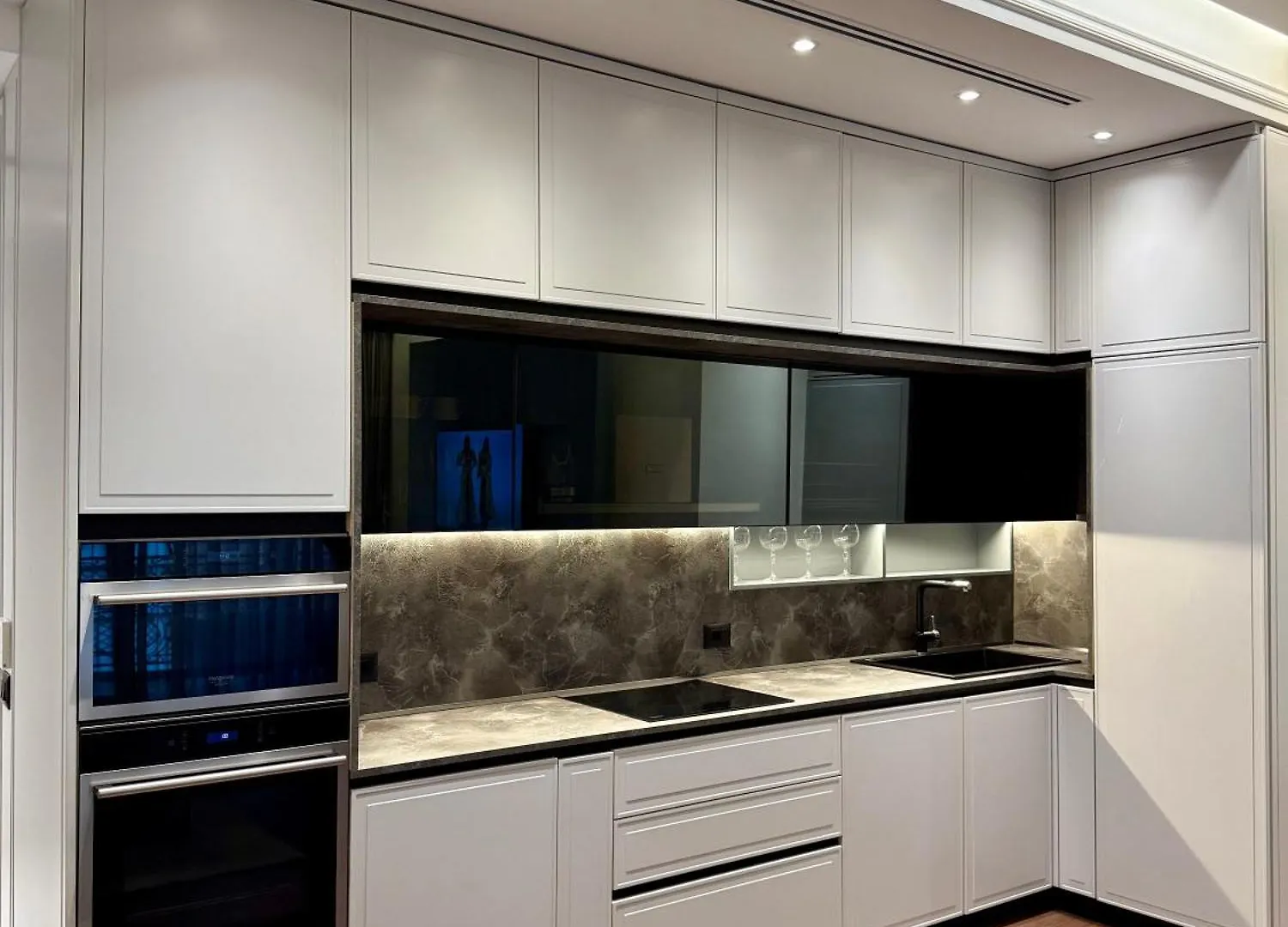Daire Queen'S Luxury Apartaments Delijorgji Tiran