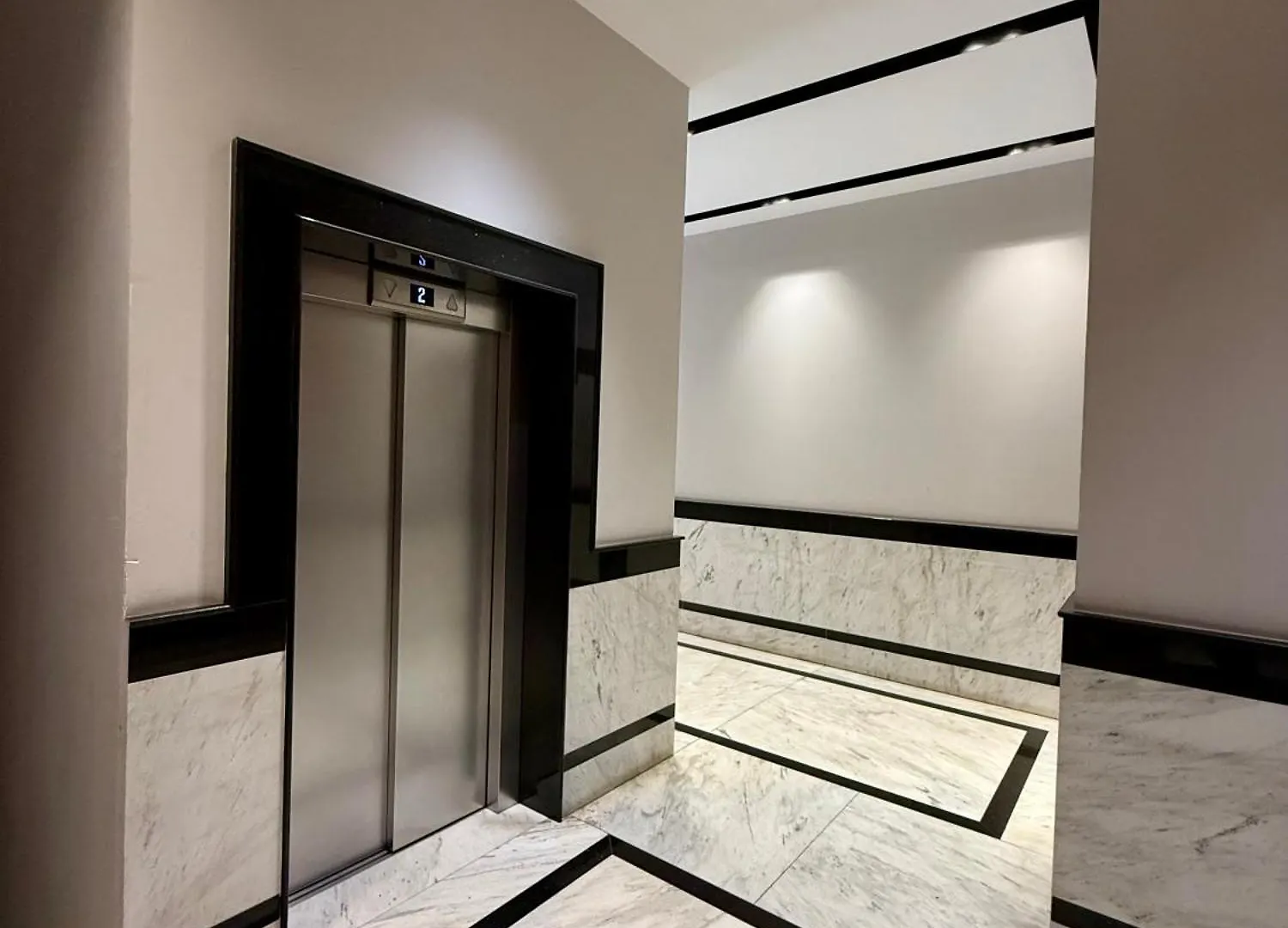 Daire Queen'S Luxury Apartaments Delijorgji Tiran Arnavutluk